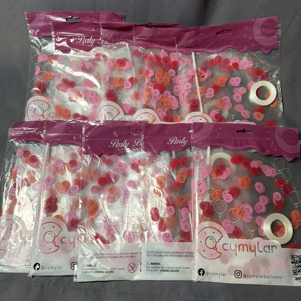 Cymylarballoons 10 Packs of 5 Smiley Face Plastic Balloons